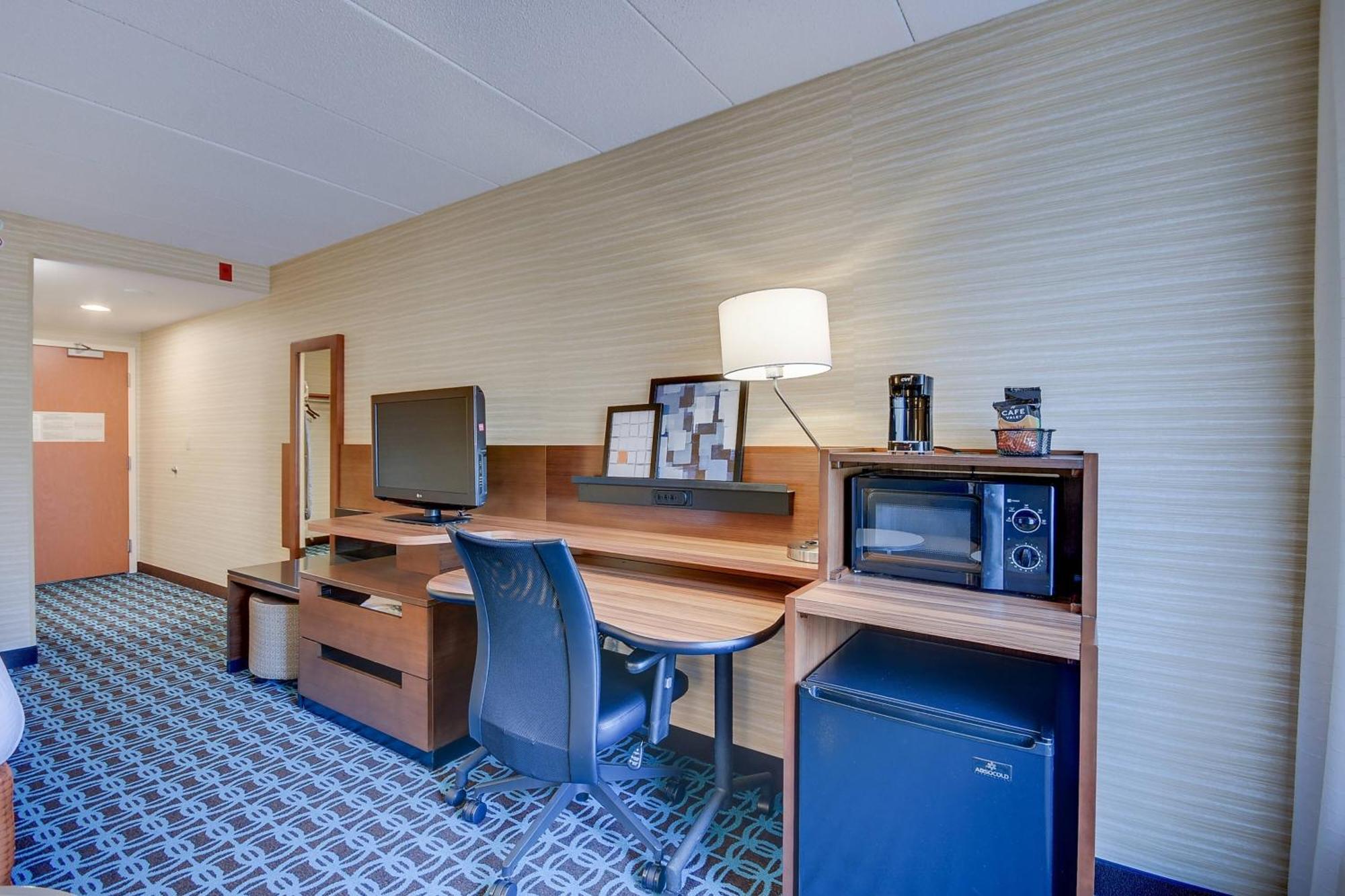 Fairfield Inn Boston Woburn Exteriör bild